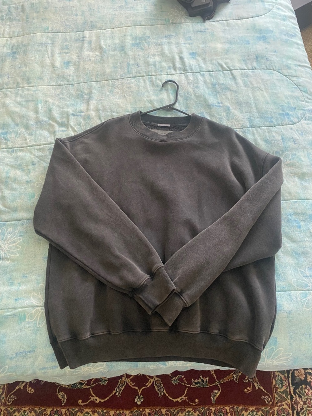 Abercrombie popover essential crew neck